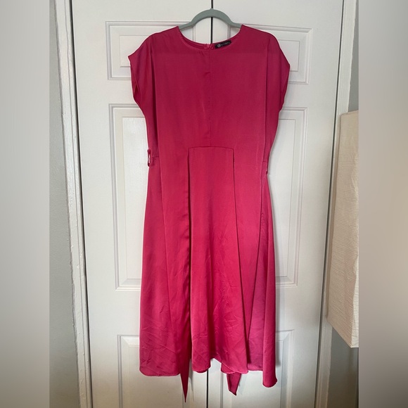 ✨Glinda🪄Satin Pink Wrap Dress - Picture 5 of 11